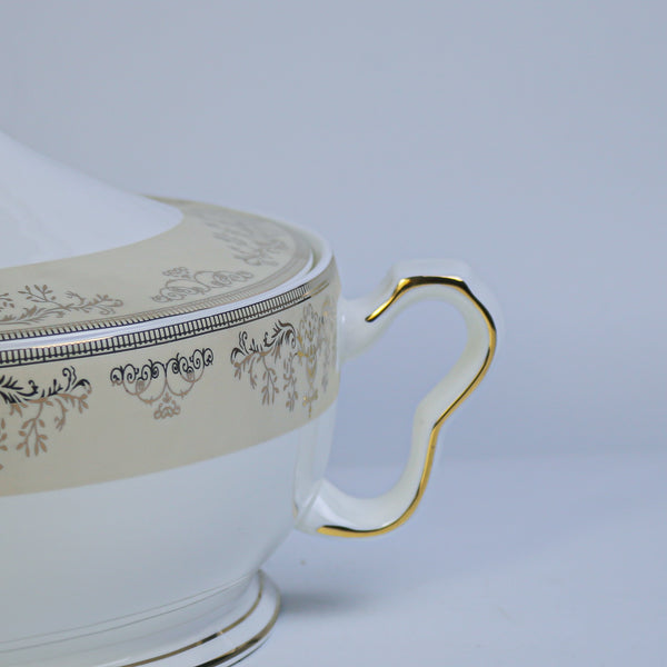 Ceramic Porcelain Serving Bowl with Lid-WAP
